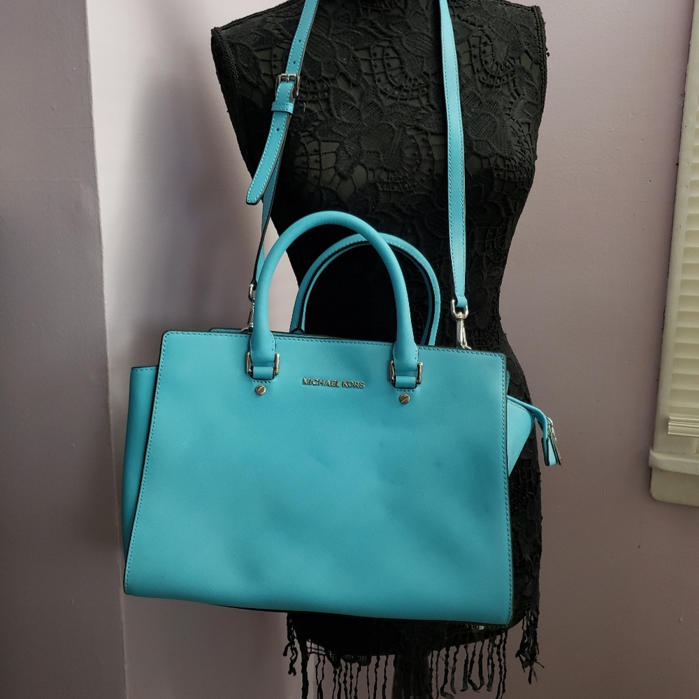 Michael Kors Selma Handbag